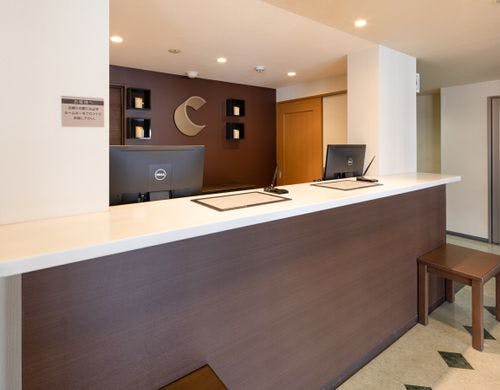 フロントは24時間スタッフ常駐！