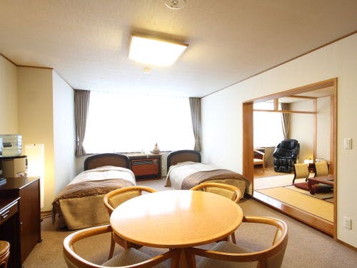 和洋室：6名様までＯＫ！バストイレ別