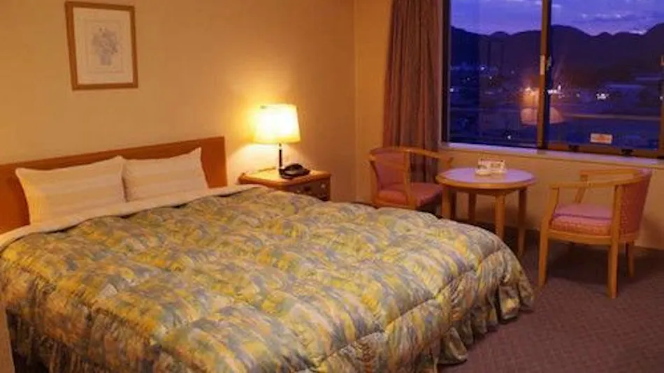 Nishiwaki Royal Hotel