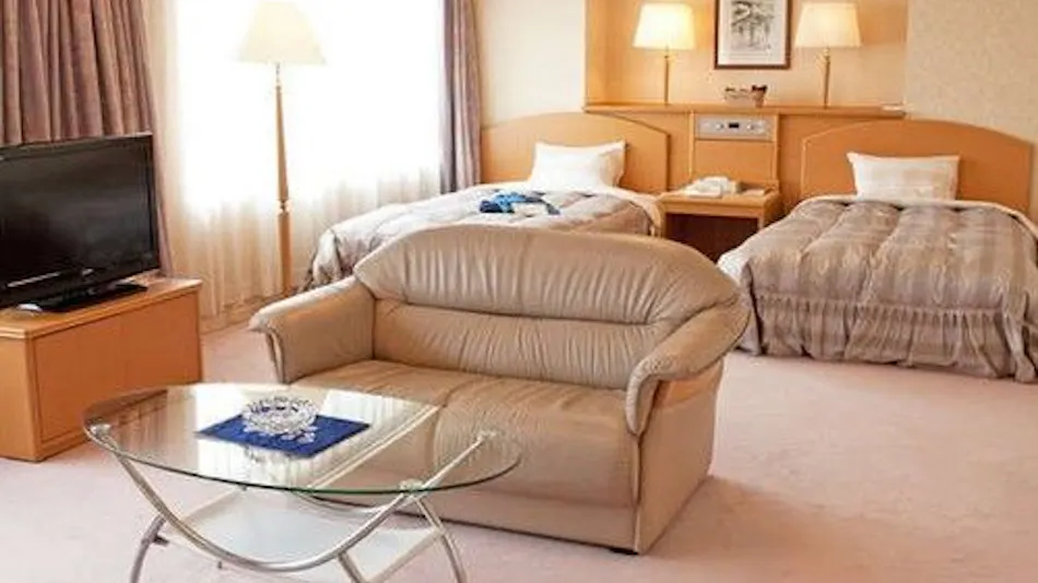 Nishiwaki Royal Hotel