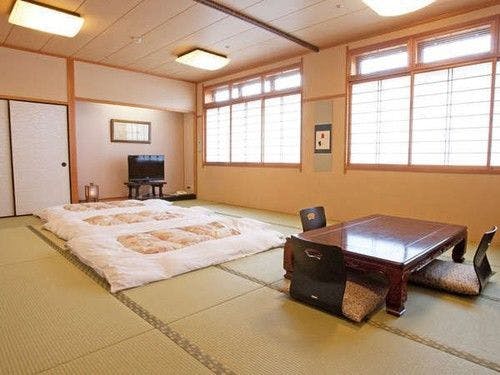 Nishiwaki Royal Hotel