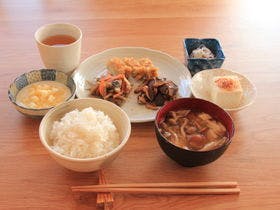 志賀高原山麓・信州中野　小さな旅の宿　ゲストハウスかのか