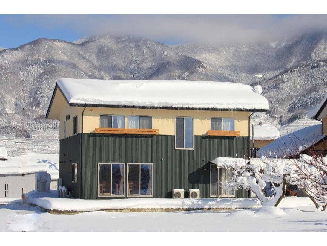 Shiga Kogen Foothills, Shinshu Nakano, Small Travel Inn, Guesthouse Kanoka