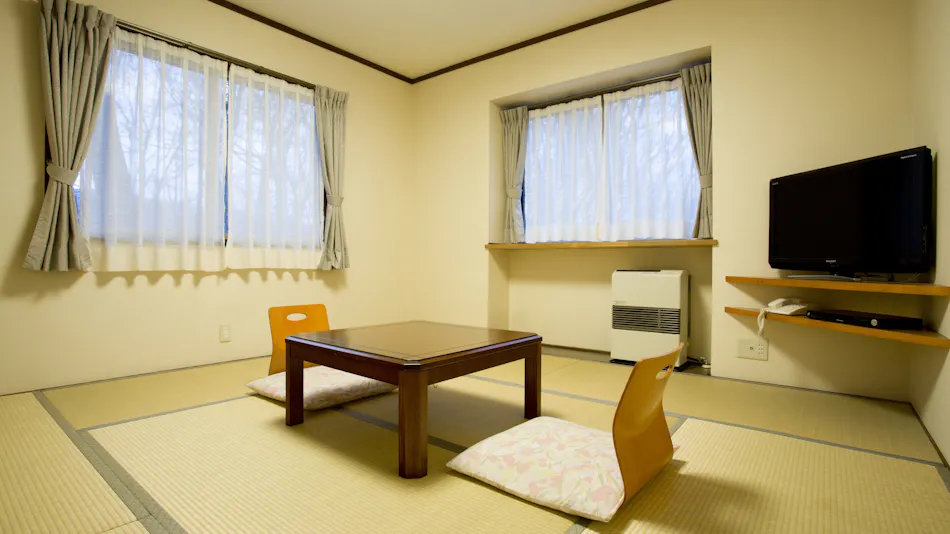 Hakuba Skala Inn ~ A Lodge in the Forest and a Small Bakery ~