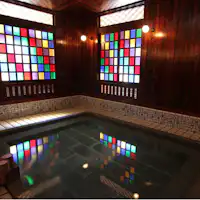 【Sōyu】โรงอาบน้ำสาธารณะที่มีกระจกสีสวยงาม