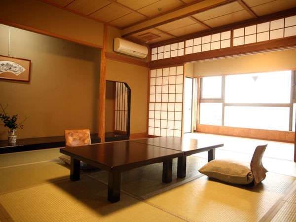 ตัวอย่างห้องพักในอาคารหลัก.