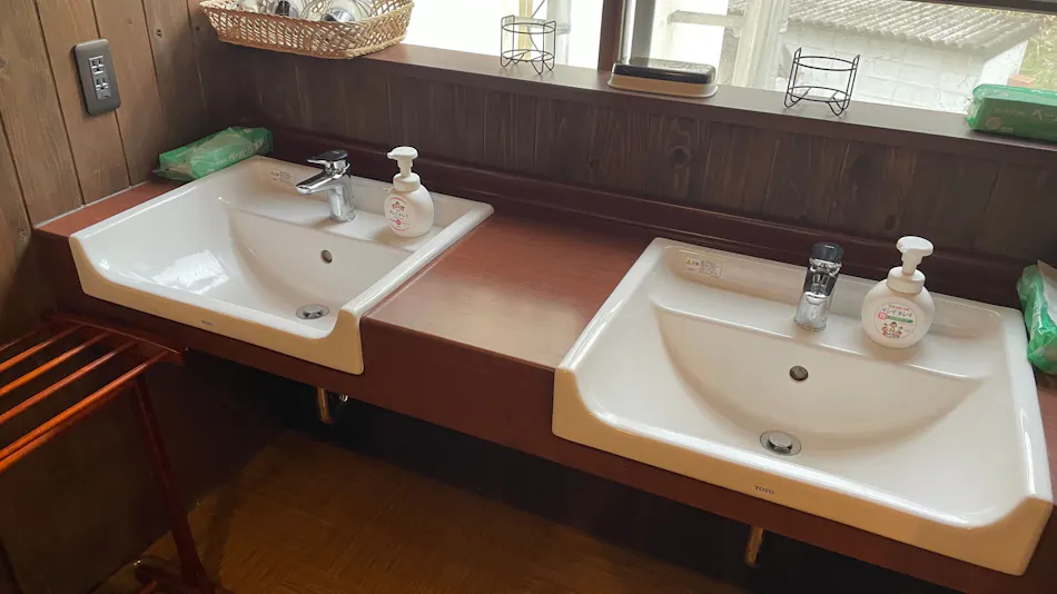 Yoro Onsen Main Building