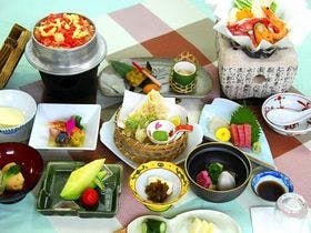 鶯宿温泉　ホテル加賀助