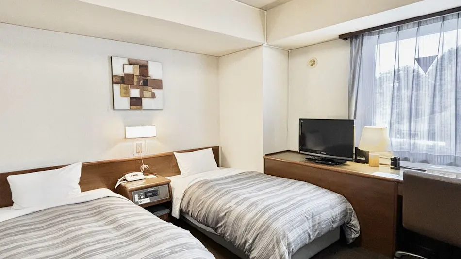 Hotel Route-Inn Ueda - Route 18 -