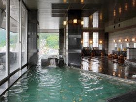 果実の山　あづま屋（かみのやま　あづまや）