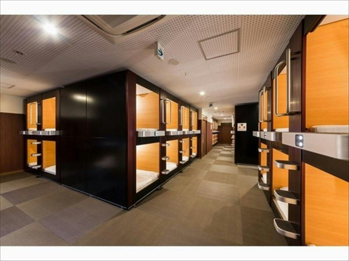 Sauna & Capsule Hotel Rumor Plaza