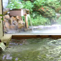 【실내 욕조】따뜻한 물이 흘러 들어옵니다.