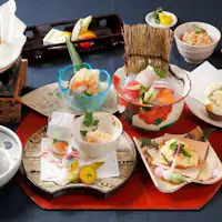 Jamuan warna bermusim *Tertakluk kepada perubahan mengikut musim