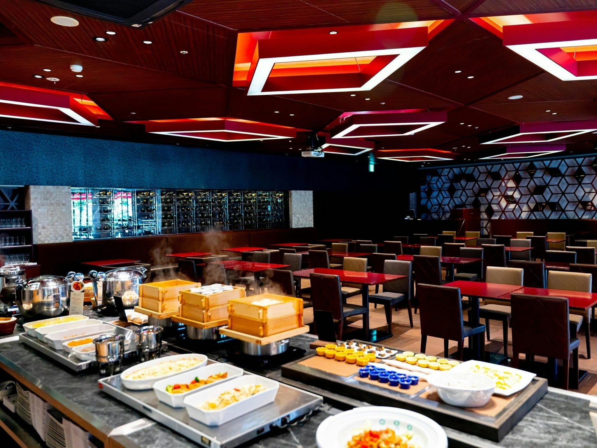 【อาหารเย็น】บุฟเฟ่ต์ครัวแบบไลฟ์คิทเช่น