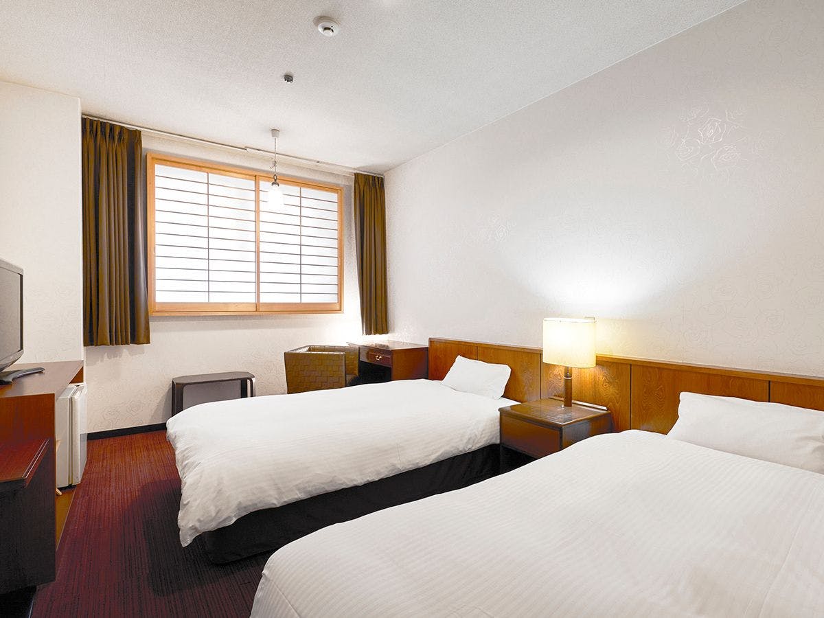 <อาคารหลัก: ห้องคู่สไตล์ตะวันตก/ไม่มีอ่างอาบน้ำ>