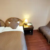 Kamar Deluxe Twin (Untuk 2-3 orang)