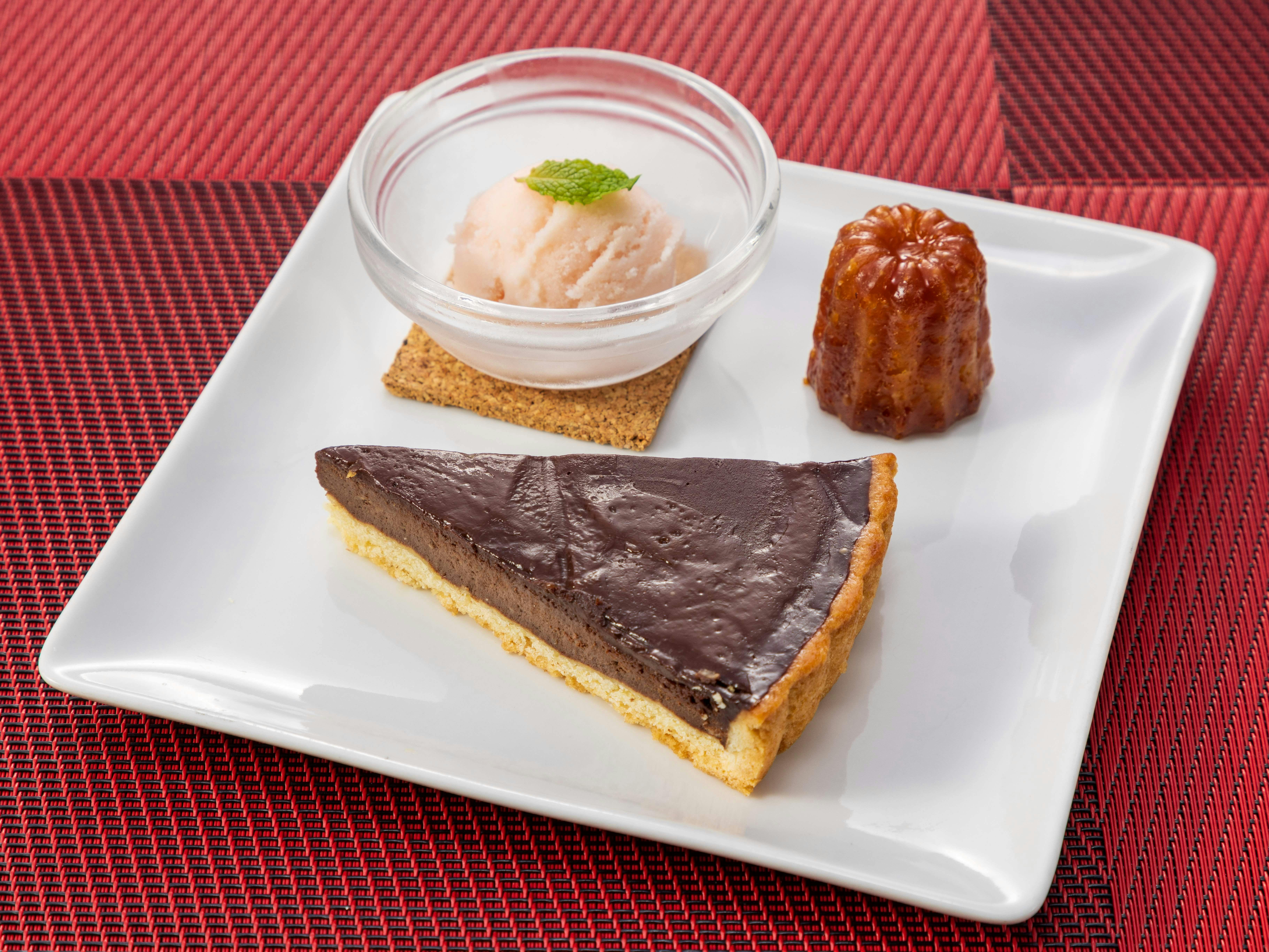 Makan Malam Pencuci Mulut