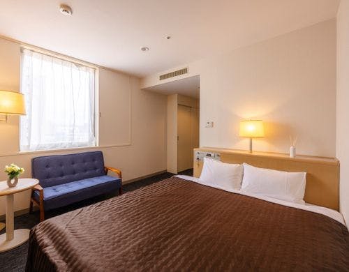 *ダブルベッドルーム