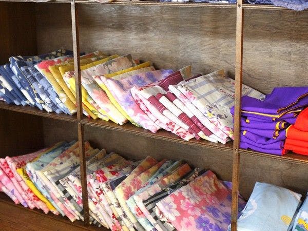 เรายังมีชุดยูกาตะหลากสีให้บริการด้วย♪