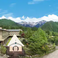 ตั้งอยู่ในพื้นที่ธรรมชาติอันอุดมสมบูรณ์ของโคมากาเนะโคเก็น