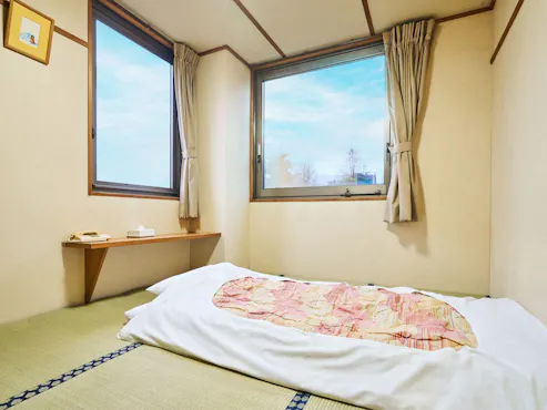 ห้องพักสไตล์ญี่ปุ่น 6 เสื่อทาทามิ (ไม่มีอ่างอาบน้ำ)