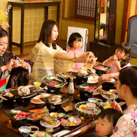 Mothers can rest assured, meals are served in completely private rooms.