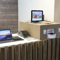 Kaunter penerimaan tetamu