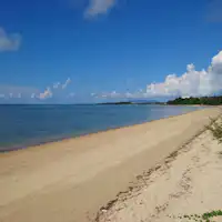 별관 앞에 있는 "타니차 해변"