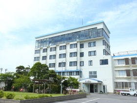 ホテルニューカネイ