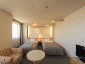 スカイホテル 滑川