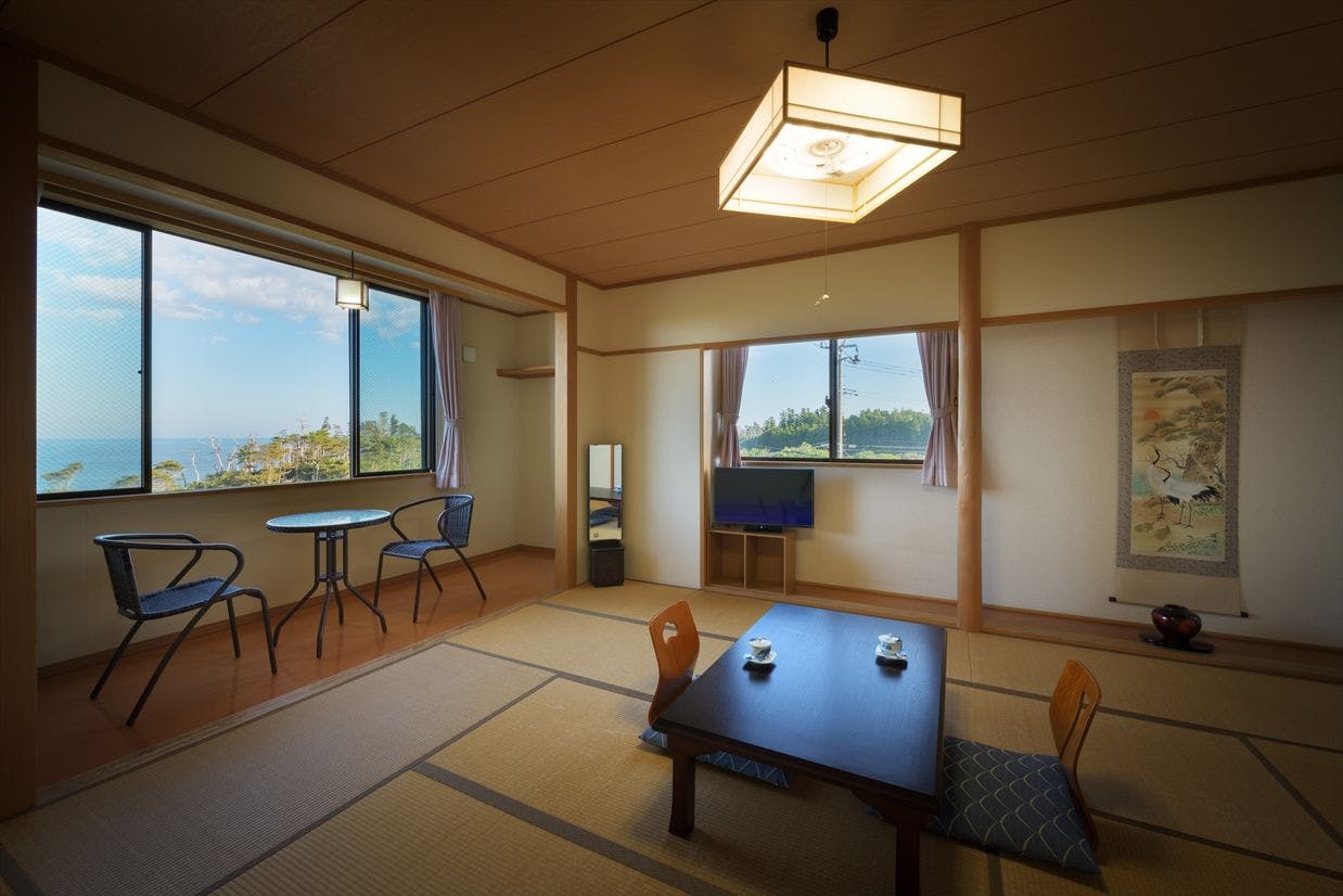 Contoh bilik (sisi laut bangunan baru)