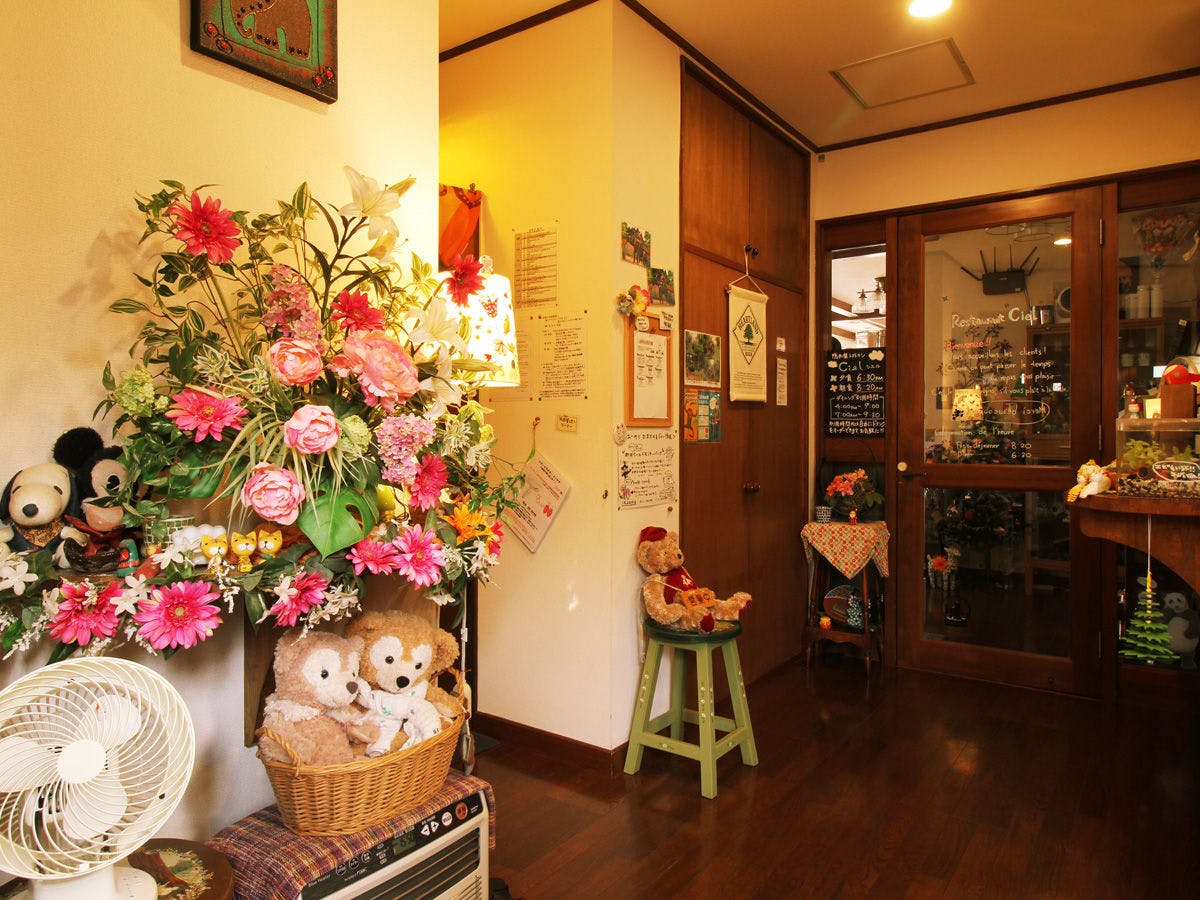 การตกแต่งภายในที่มีสไตล์นอร์ดิกและเอเชีย