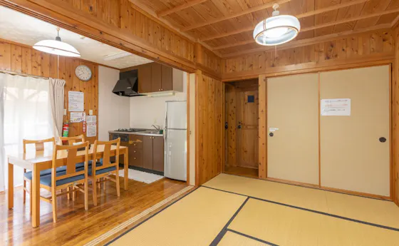 Kamar Shiba (Untuk 1-3 orang, Dilarang Merokok)