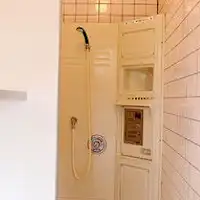 Pancuran air panas