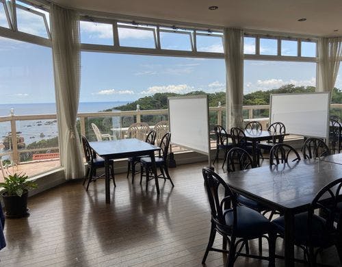 太平洋を望みながらの朝食出来ます。