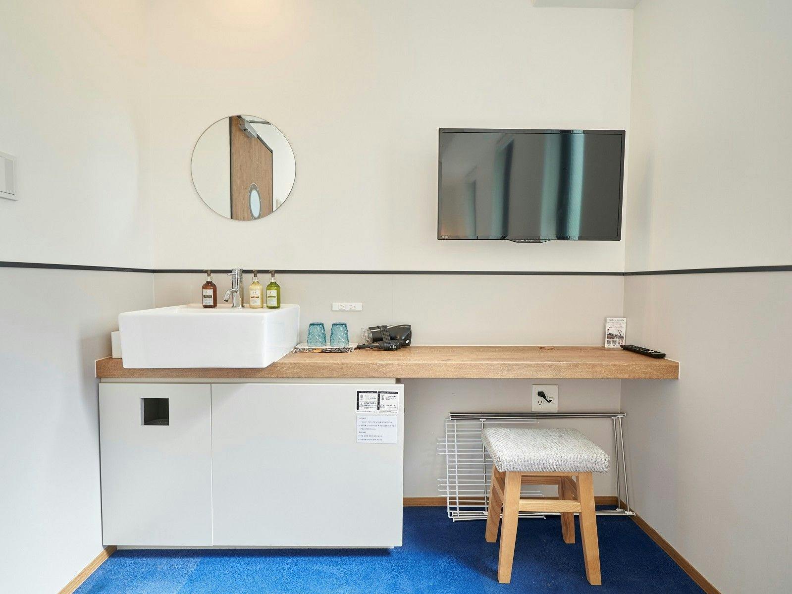 WeBase HAKATA Hostel