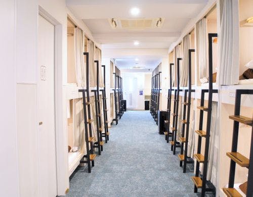 男女共用ドミトリー