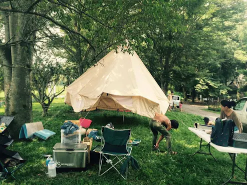 大型鐘形帳篷安裝示例