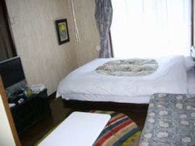 ライラックホテルズ・アンド・リゾート（旧：ビジネスホテル　ライラック）