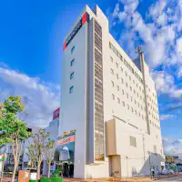 ภายนอก (กลางวัน)