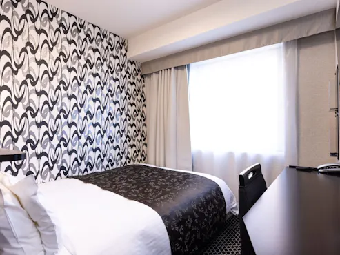 Kamar Double Utama (Luas 15 m²)