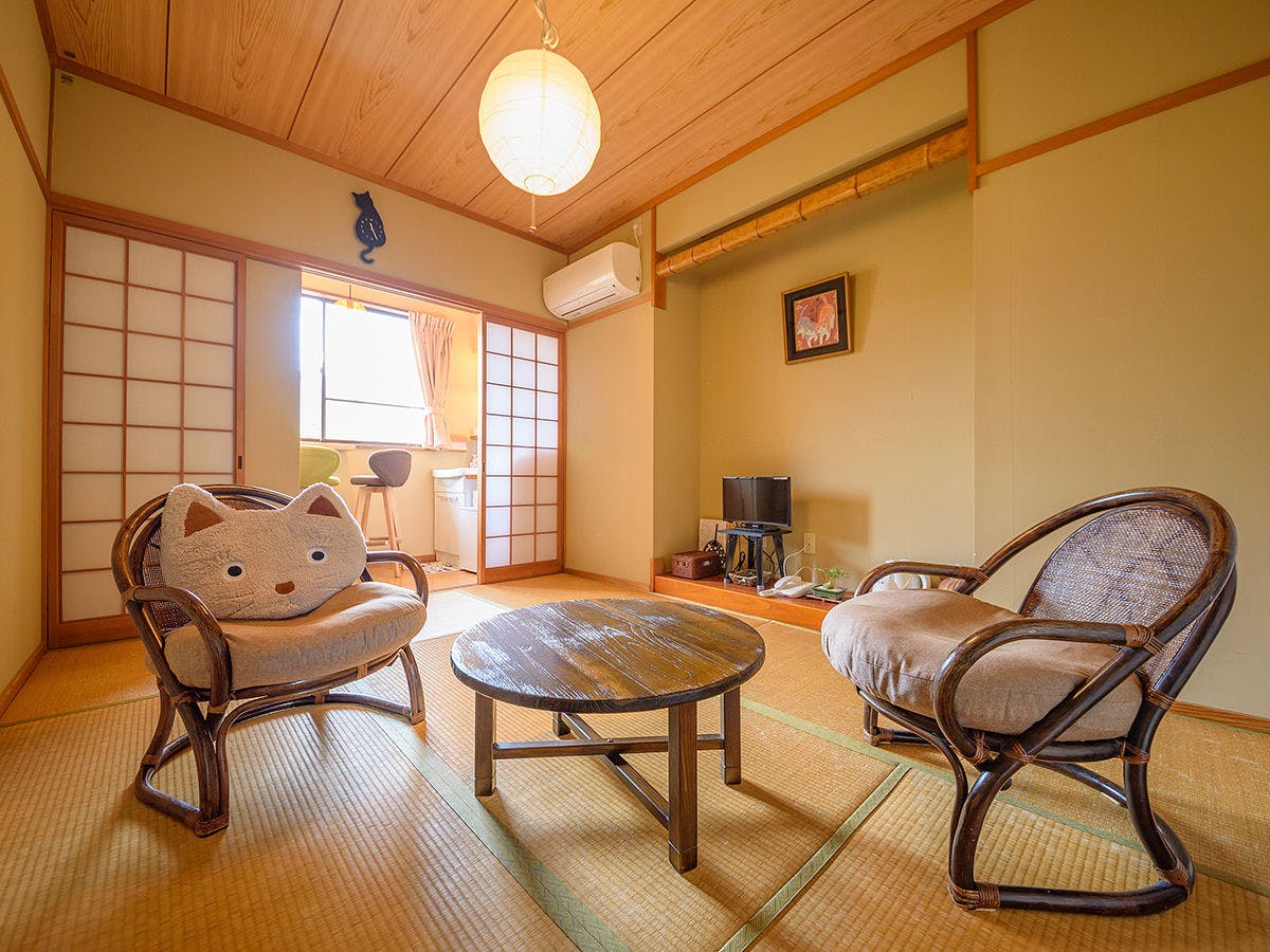 笑ねこの宿 素泊まり ニャンコと貸切湯で心も体もの んびり癒されるプランプラン ニャンと落ち着く 和室6畳 トイレ洗面付 Yahoo トラベル