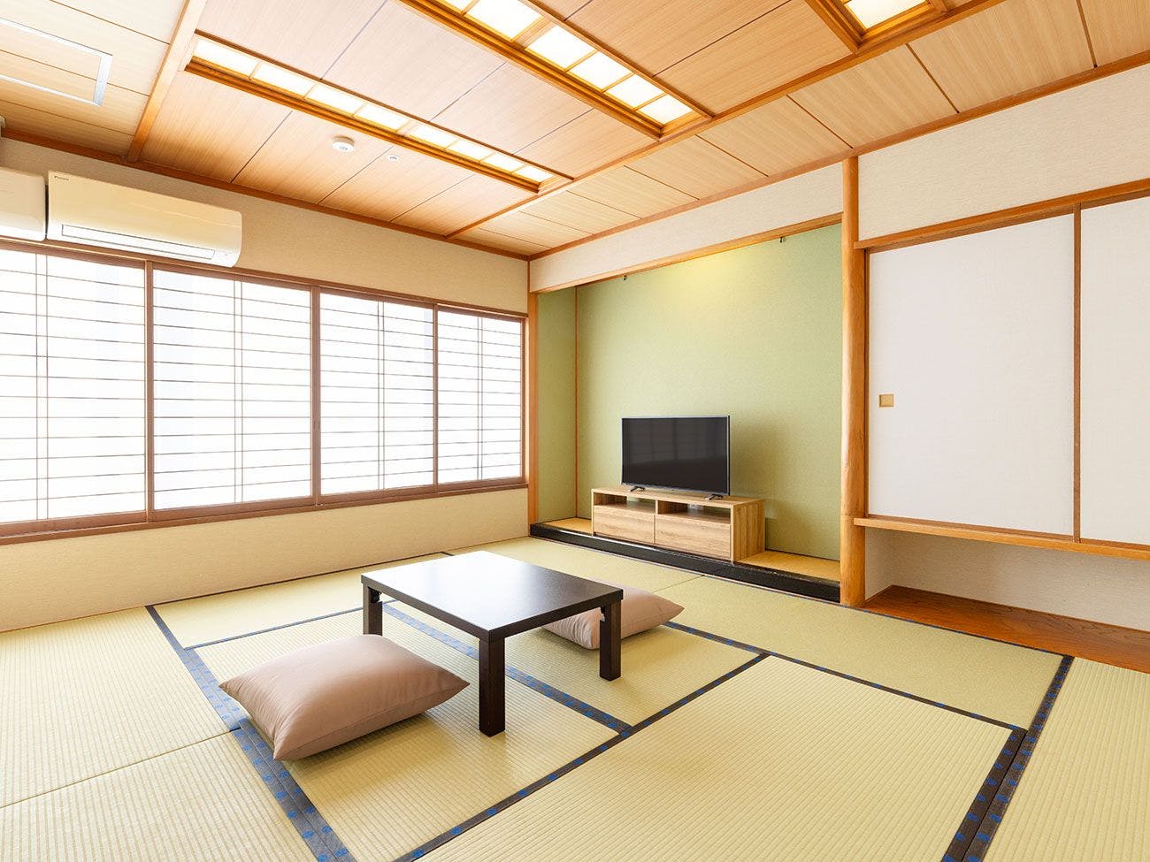 Ooedo Onsen Monogatari Premium Ito Hotel New Okabe