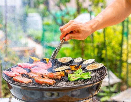 BBQは屋外テラスでお楽しみいただけます。