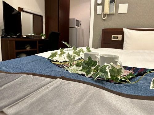 더블 침대 이미지