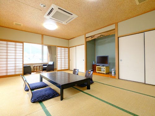 由布岳が見える和室12畳