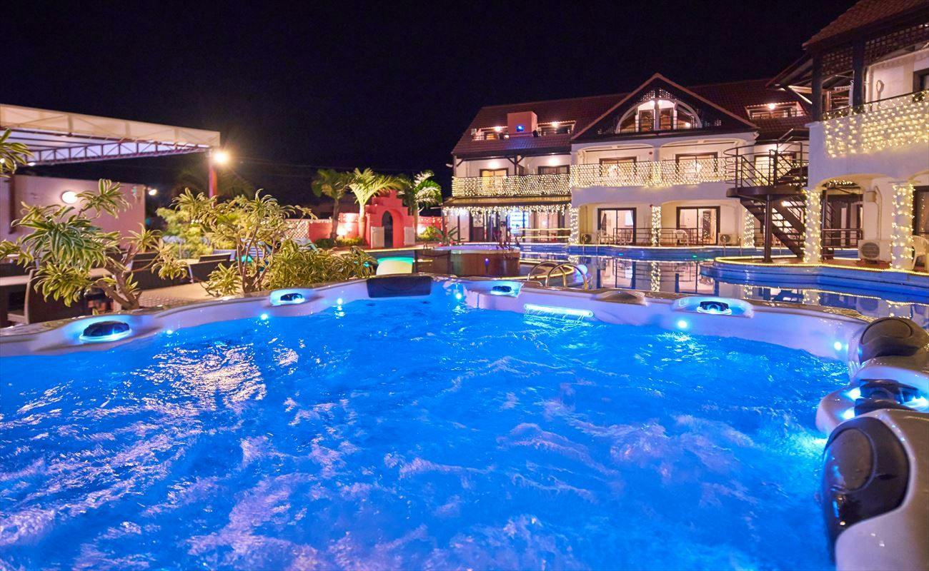 The Pool Resort Okinawa
