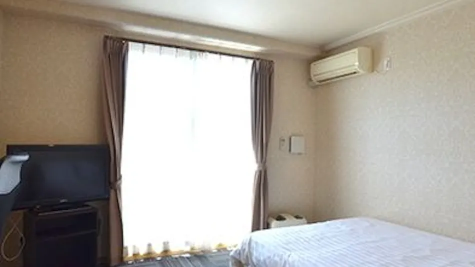 New Station Hotel
