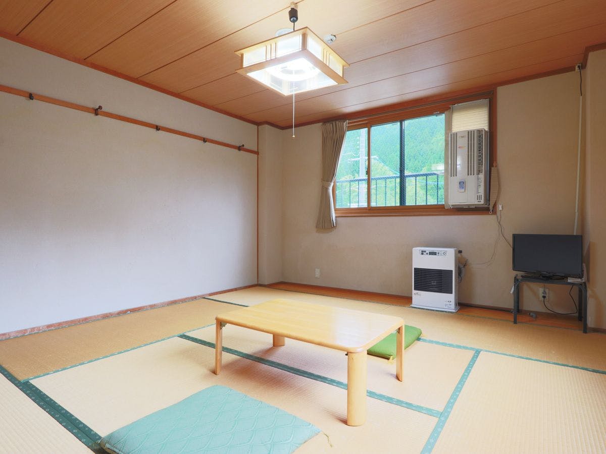 [ห้องสไตล์ญี่ปุ่น 8 เสื่อทาทามิ]