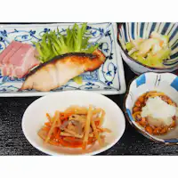 อาหารเช้า (ปลาซาวาระย่าง)